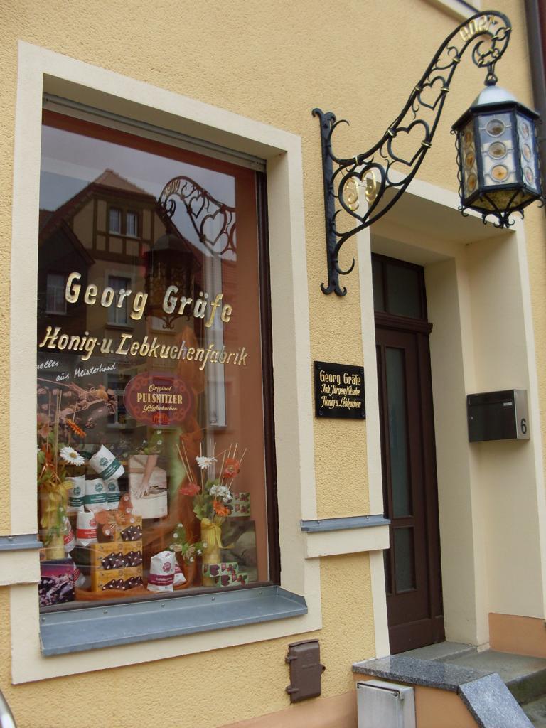 Unser Georg Gräfe Pfefferkuchen Geschäft von außen